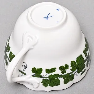 Классическая Чайная пара «Виноградная лоза», Фарфор, MEISSEN Германия, середина ХХ века.