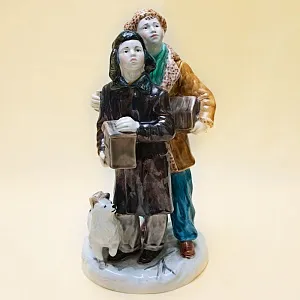 Большая Коллекционная статуэтка «Друзья птиц», Фаянс ЗиК Конаково, СССР - 1955 год.