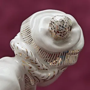 Фарфоровая Статуэтка «Лыжница», ПФЗ Песочное, СССР -1963 год.