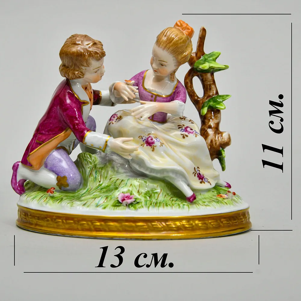 Коллекционная Фарфоровая статуэтка «Дети, Первое свидание», Unterweissbach Германия, 1958 - 1976 годы.