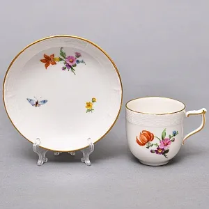 Коллекционная Кофейная пара «Цветы и бабочки», Фарфор KPM Berlin Германия, первая половина ХХ века. 