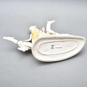 Коллекционная Фарфоровая статуэтка «Девушка с собаками - левретками», Hutschenreuther Германия.