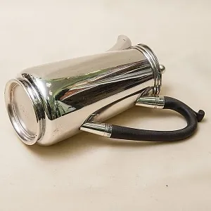 Классический Металлический Кофейник - Кувшин на 0,8 литра. Silverplate, SHEFFIELD Англия 50-е годы ХХ века.