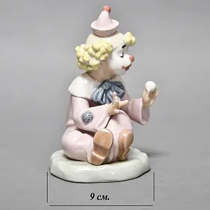Коллекционная Фарфоровая статуэтка «Клоун - фокусник», NAO by Lladro Испания.