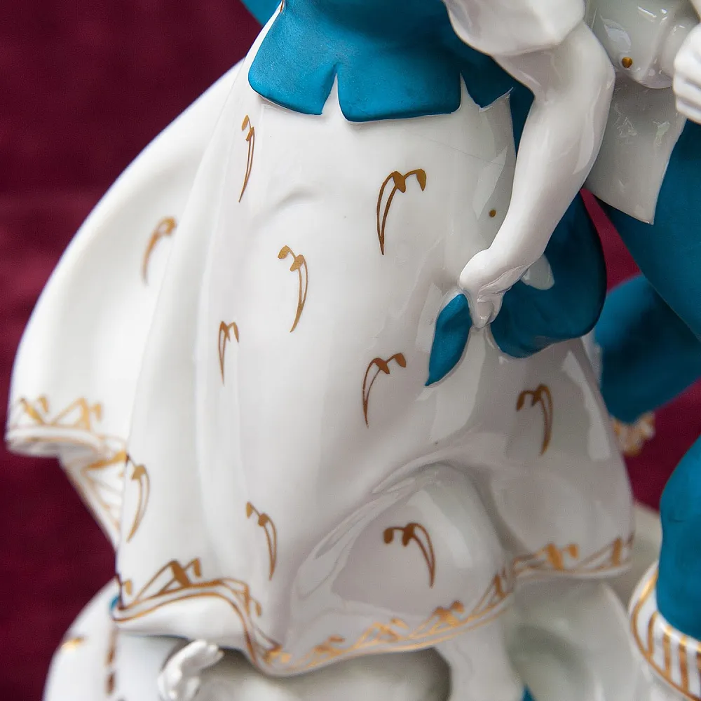 Большая Антикварная Фарфоровая Статуэтка «СЕЛЬСКИЙ ТАНЕЦ», HERTWIG Германия -1914 год.