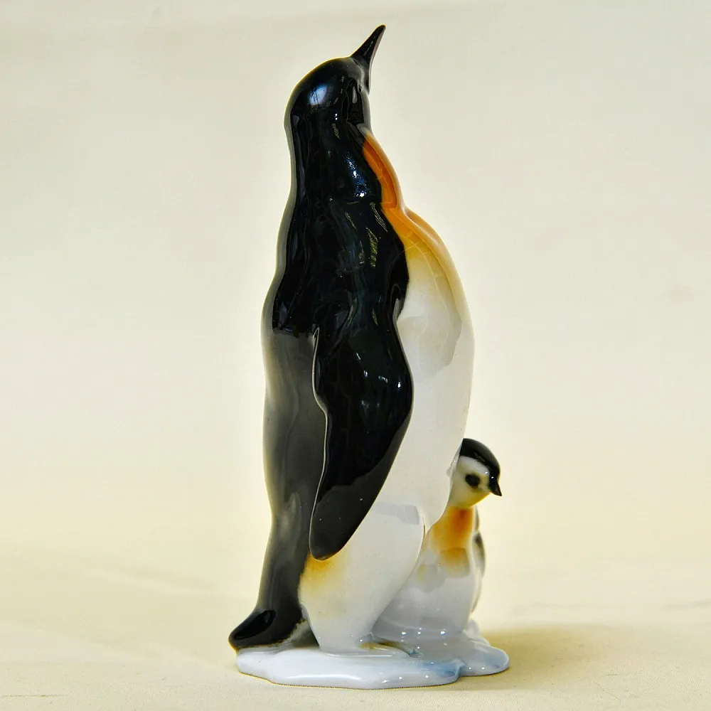 Коллекционная фарфоровая статуэтка «Пингвин с пингвиненком», Hutschenreuther Германия, 70 -е годы ХХ века.