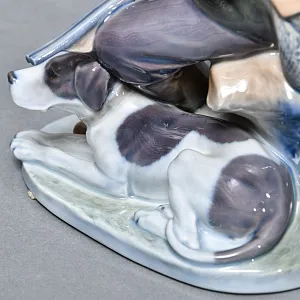 Коллекционная Фарфоровая статуэтка «Охотник  с собакой», Royal Copenhagen Дания, 1992 - 1999 годы. 