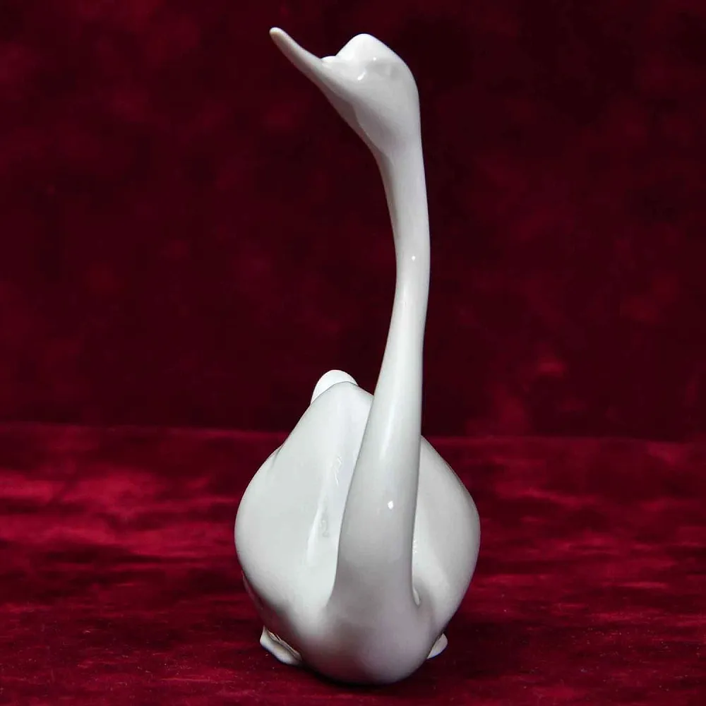 Коллекционная Фарфоровая статуэтка «Белый Лебедь», HEREND, Венгрия, 80-е годы ХХ века.