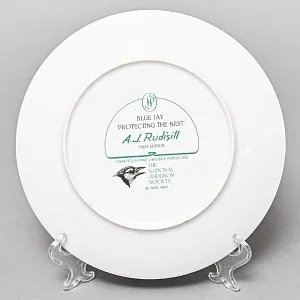 Коллекционная Тарелка «Голубая Сойка - Защита гнезда» Фарфор, Franklin Porcelain США -1983 год.