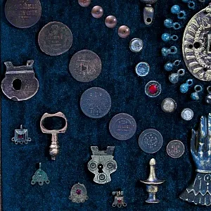 Настенное Коллекционное Панно - Картина «Старинная Мелочёвка». Россия конец XIX  начало ХХ века.