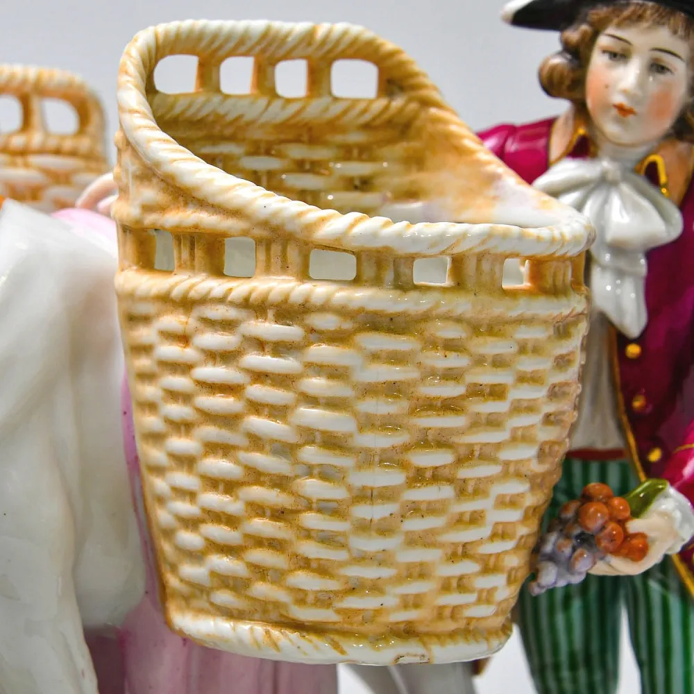 Антикварная Статуэтка - Салфетница «Дети и мул», фарфор SITZENDORF, Германия 1884 - 1902 годы.