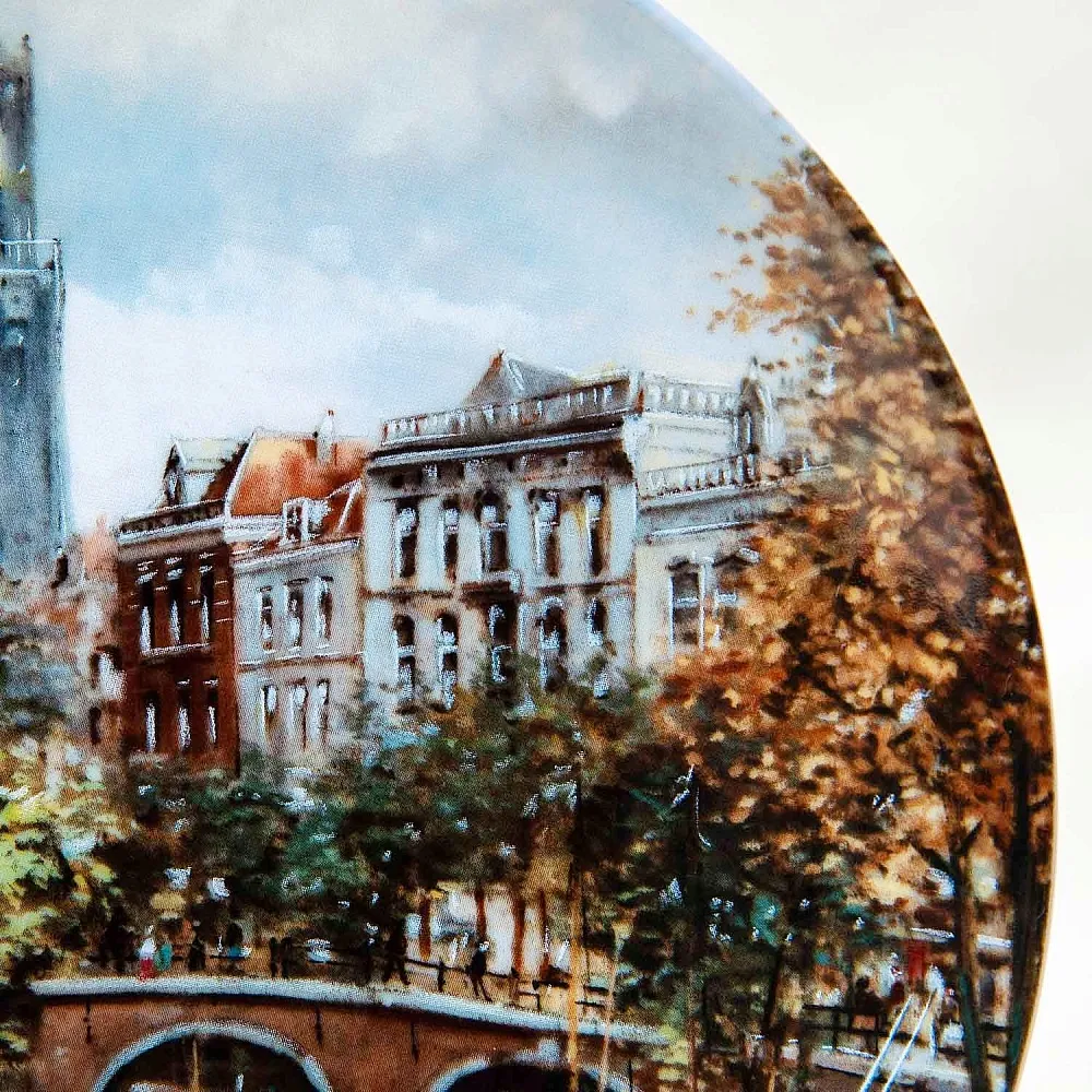 Коллекционная Тарелка «Старый канал в Утрехте» Фарфор, Royal MOSA, Голландия -1991 год..