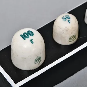 Редкость! Антикварный Набор фарфоровых гирь разновесов (100-50-20-10гр.) - СССР - 20 гг.