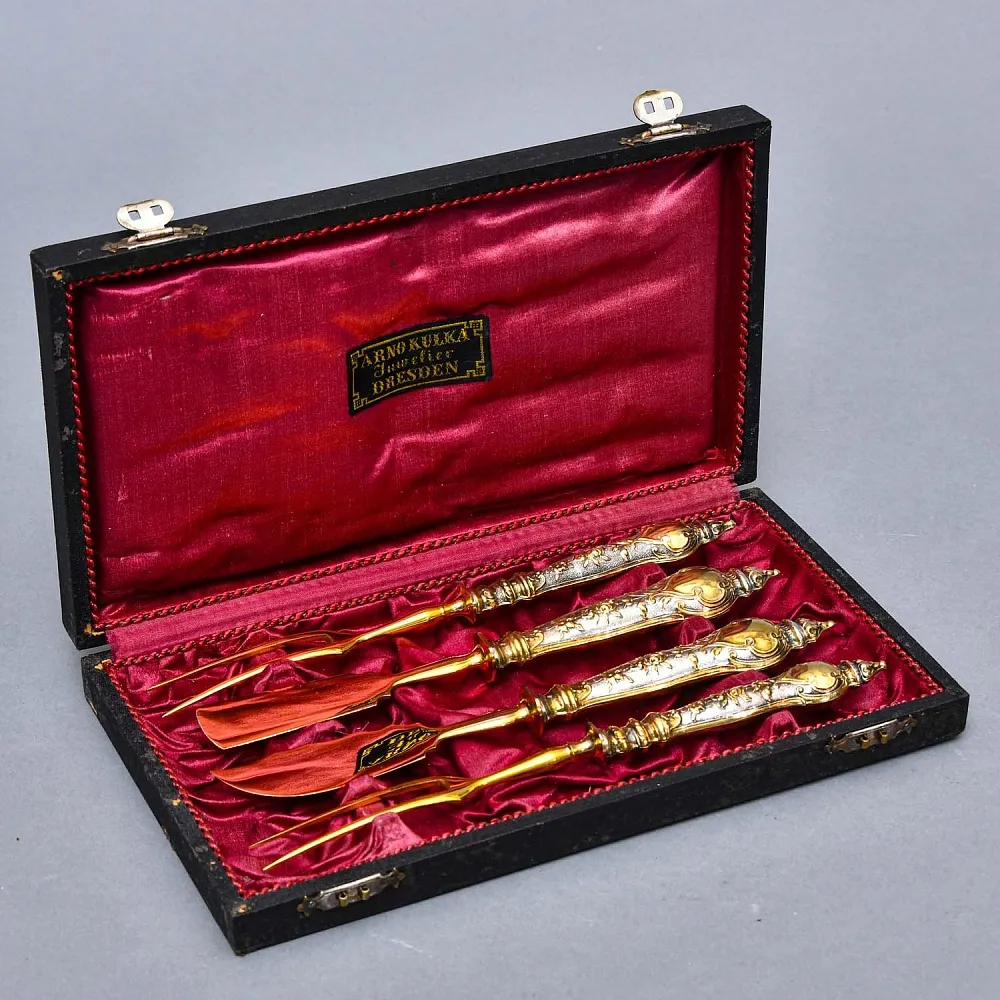 Антикварный Набор для Подачи и Сервировки Закусок, 4 предмета, Дрезден Германия 1922-1925 гг.