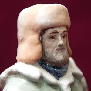 «Полярники» - Авторская Коллекционная Парная Фарфоровая Статуэтка, Дулёво Россия.