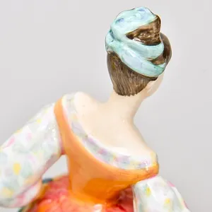 Коллекционная Фарфоровая статуэтка «Прекрасная Леди», Royal Doulton Англия.