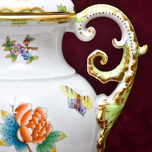 Большой Фарфоровый Вазон - Ваза с крышкой из коллекции «Victoria», HEREND Венгрия.