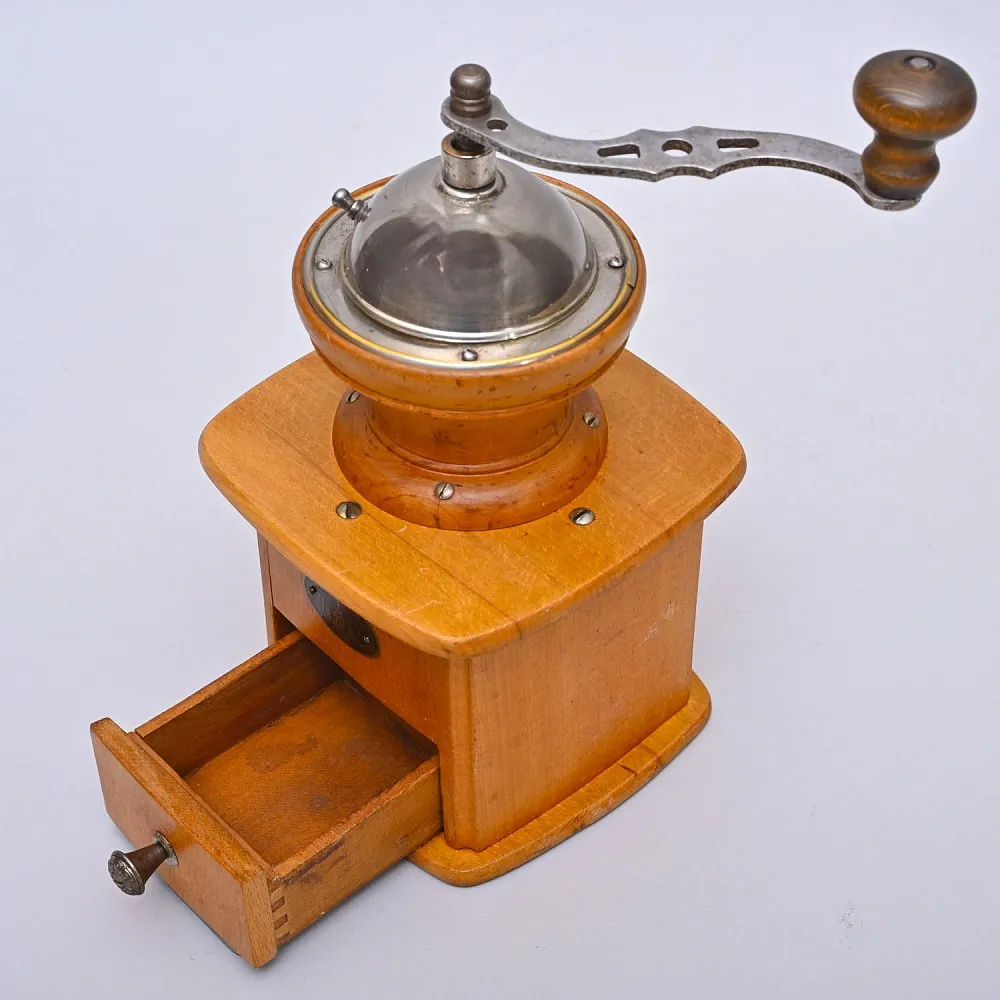 Коллекционная ручная механическая кофемолка «ARMIN» Бельгия, середина ХХвека.