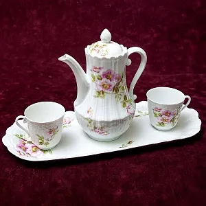 Чайно-кофейный Фарфоровый набор «Тет-а-Тет» из серии «Шиповник», Limoges Франция -1979 год.