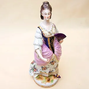 Большая! Фарфоровая статуэтка «Дама с веером» VOLKSTEDT  Германия -1915-1934 гг.