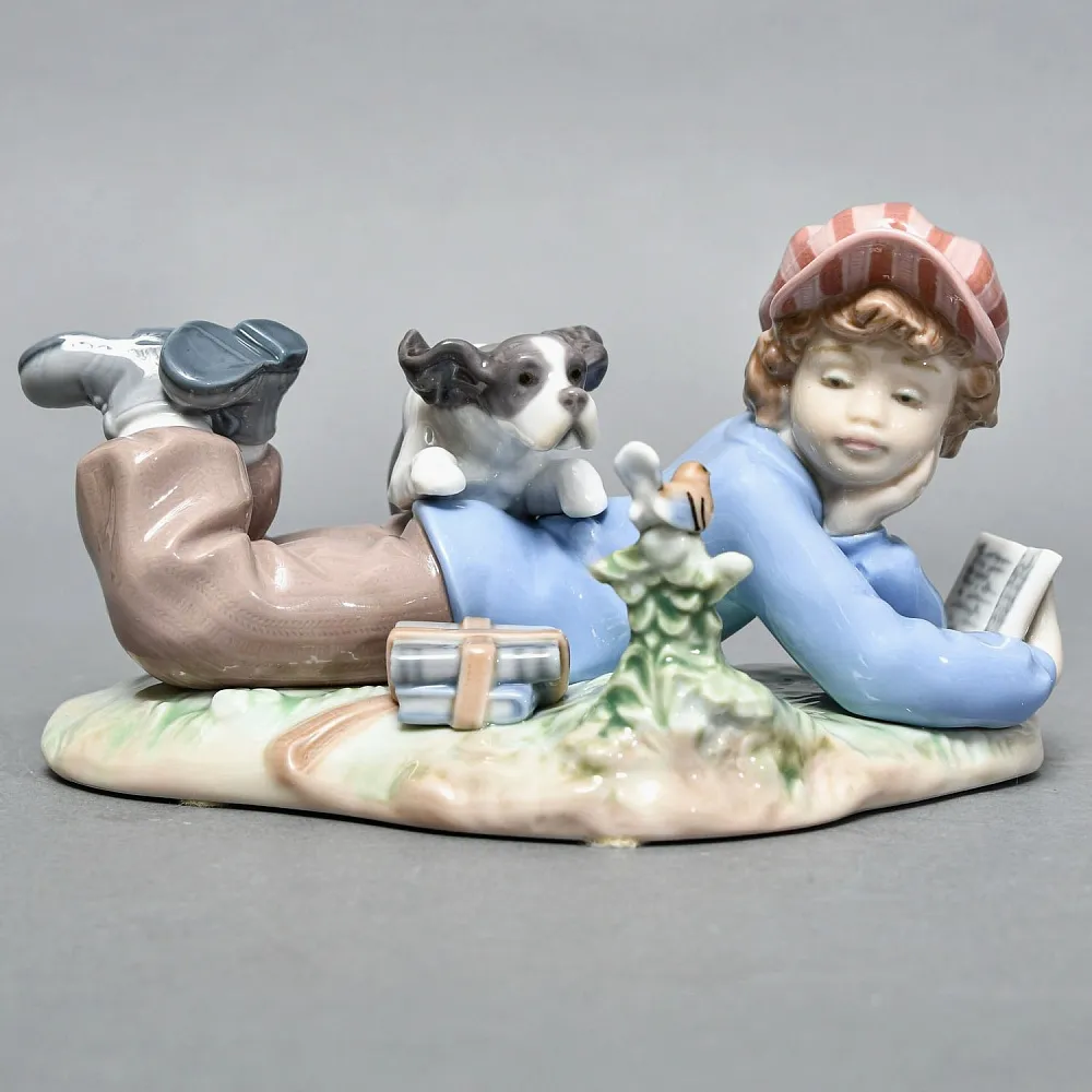 Коллекционная Фарфоровая статуэтка «Мальчик с собакой и птицей», Lladro Испания. 