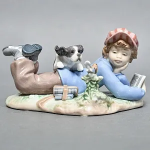 Коллекционная Фарфоровая статуэтка «Мальчик с собакой и птицей», Lladro Испания. 