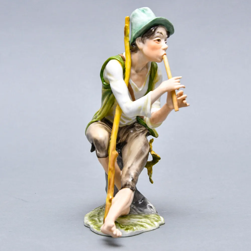 Редкая! Коллекционная Фарфоровая статуэтка «Пастушок с дудочкой» KAISER Porzellan Германия -1967 год.