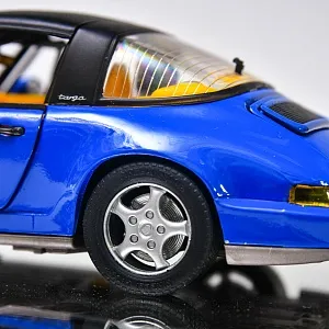 Коллекционная Металлическая Модель «Автомобиль - Porsche 911 Turbo» Германия.