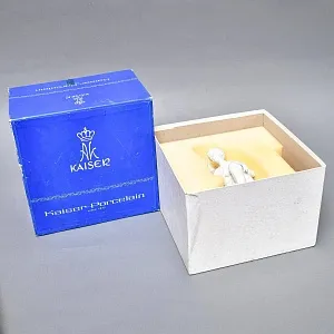 Редкая!!! Коллекционная Фарфоровая Статуэтка «Отец и Сын», Kaiser, Германия -1979 год.