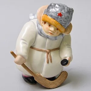 Авторская Коллекционная Фарфоровая Статуэтка «Хоккей моего детства», Россия.