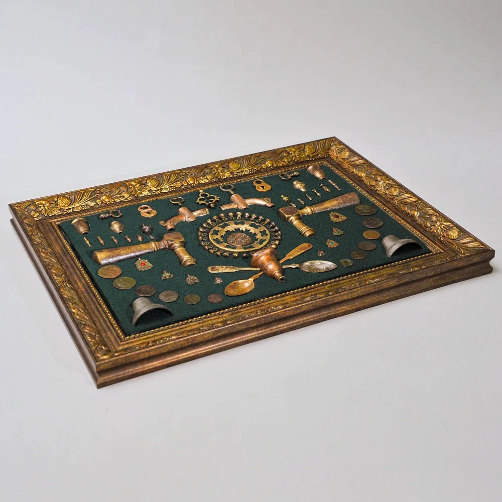 Настенное Коллекционное Панно - Картина "Старинные Латунные штучки". Россия конец XIX - начало ХХ века.