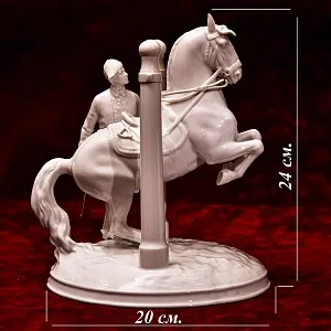 Редкая! Фарфоровая статуэтка «ТРЕНИРОВКА», Wiener Porzellanmanufaktur Augarten, Австрия, середина ХХ века.