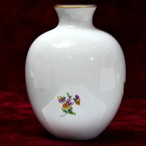 Коллекционная Фарфоровая Ваза,  MEISSEN / МЕЙСЕН, Германия - 1970 год.