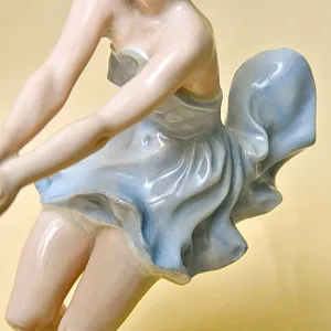 Авторская Коллекционная Статуэтка «ПОДРУГИ. ТАНЕЦ», фарфор Hutschenreuther, Германия 1955-1968 годы. 