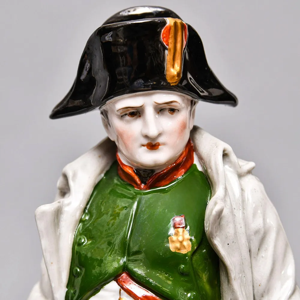Редкая Коллекционная статуэтка «Наполеон Бонапарт на коне», Фарфор Scheibe - Alsbach Германия.