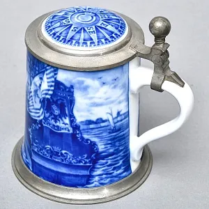 Коллекционная Пивная Кружка «Фрегат „Герб Бремена“ у родного порта, 1650 год», Berlin Design Германия -1976 год.