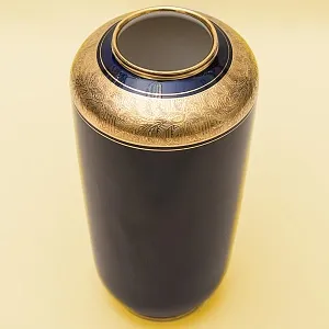 Винтажная Ваза Кобальт с Золотым Орнаментом Lindner Бавария, Германия 60 -е годы ХХ века.