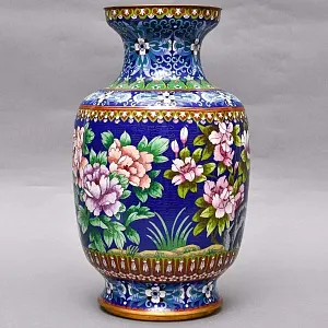 Редкость! Большая Ваза «Древовидные Пионы и Птица», техника «Клуазоне» Н -39 см., Китай 50 -е годы ХХ века.