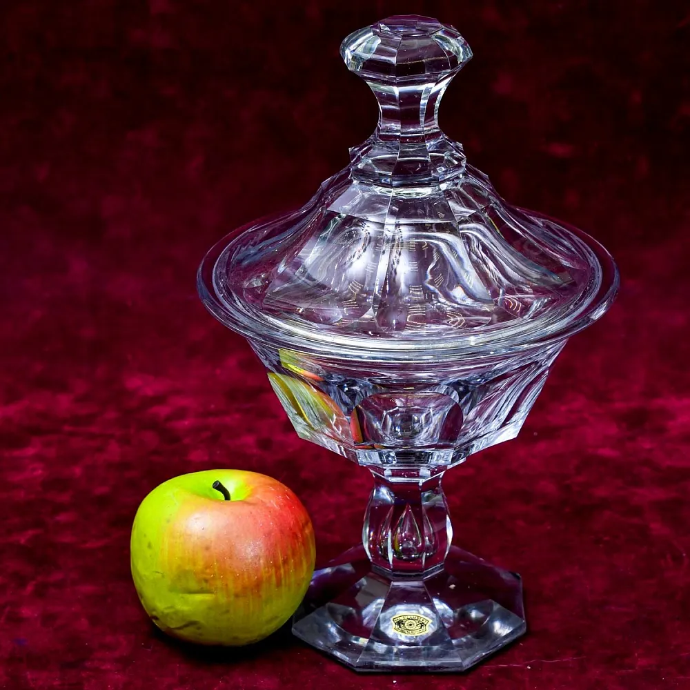 Хрустальная Ваза - Конфетница с крышкой на ножке, VAL SAINT LAMBERT Бельгия.