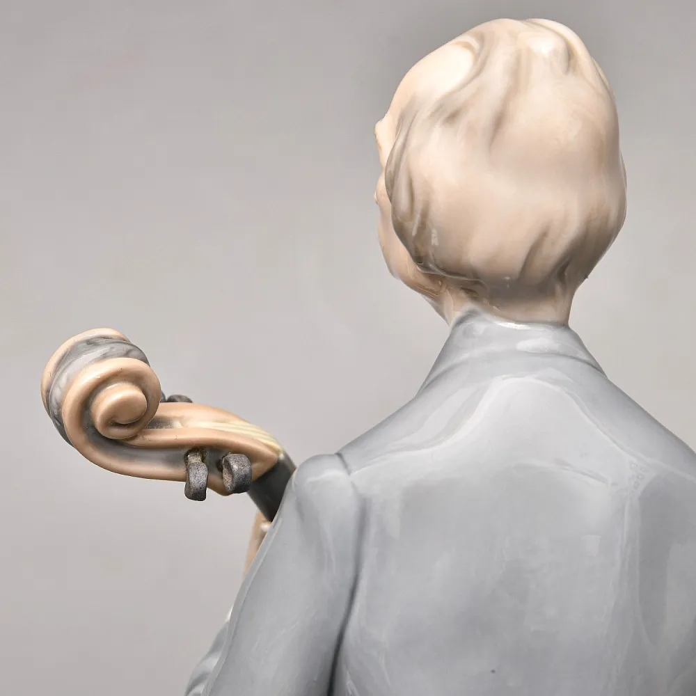 Коллекционная Фарфоровая статуэтка «Музыкант. ВИОЛОНЧЕЛИСТ», Lladro Испания 70-е годы.