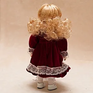 Коллекционная фарфоровая кукла №9 Бельгия Н - 27 см.