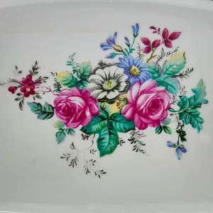 Винтажная Фарфоровая Шкатулка «Свидание в саду», Франция - первая половина ХХ века.