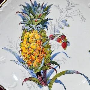 Антикварная Фарфоровая тарелка «Ананас», Villeroy&Boch Германия, 1874 - 1909 годы.