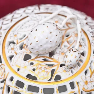 Фарфоровая Шкатулка - Бонбоньерка «ЗЕМЛЯНИКА», HEREND Венгрия, вторая половина ХХ века.