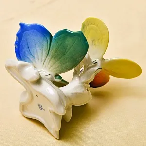 Фарфоровая статуэтка «Бабочки», Карл Энс / Karl Ens, Германия, 50-е годы ХХ века.