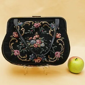 Винтажная Дамская Сумка из Тёмного Гобелена Западной Германии 60 -е годы ХХ века.