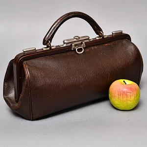 Старинная Дорожная Сумка - Саквояж, кожа, Западная Германия начало ХХ века.