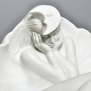 Коллекционная Фарфоровая статуэтка «Девушка, Знак Зодиака - Рак», Royal Copenhagen Дания.