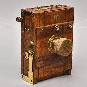  Большой Старинный Антикварный Фотоаппарат - Фотокамера FERDINAND Германия 1900 год.