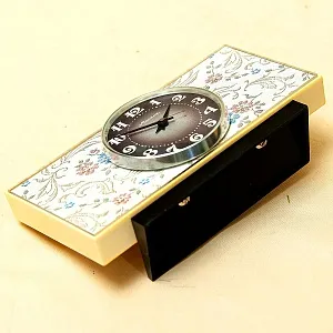 Механические Настольные Часы «МОЛНИЯ - ЧЧЗ» - Редкий Цветочный Декор - СССР -1975 год.